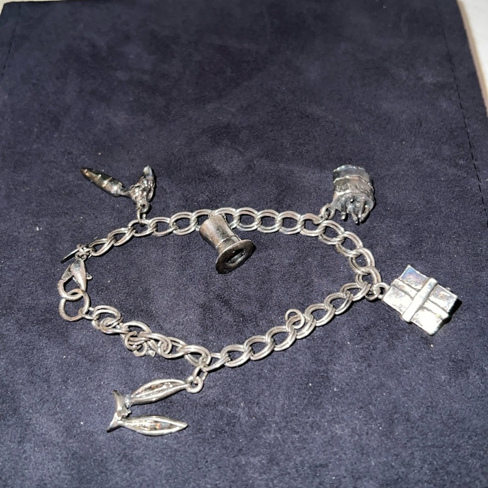 1990 WBI Warner Brothers charm bracelet 7”